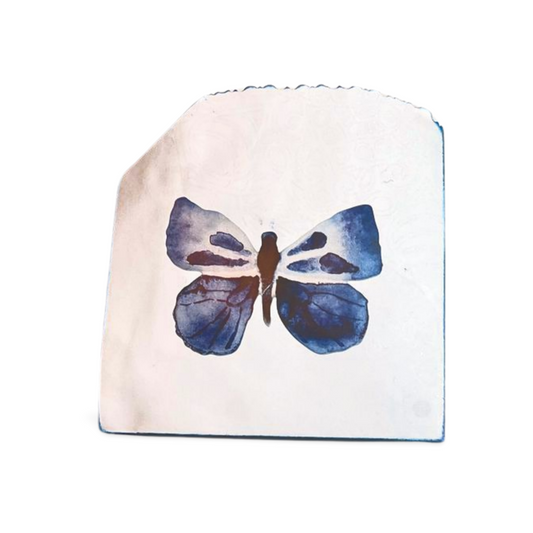 Experience the beauty of nature with our Butterfly Journal Pocket! This compact journal allows you to capture your thoughts and reflections on the go. Ideal for writJournal PocketJournal PocketButterfly Journal Pocket