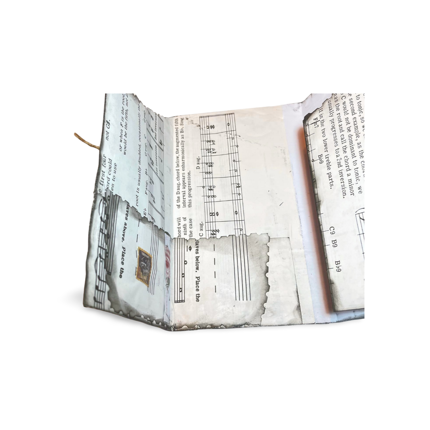 This journal folio is the epitome of sophistication and practicality. Elevate your writing experience and keep your private thoughts secure with Happy Notes.Journal PacketsJournal PacketsHappy Notes Journal Folio